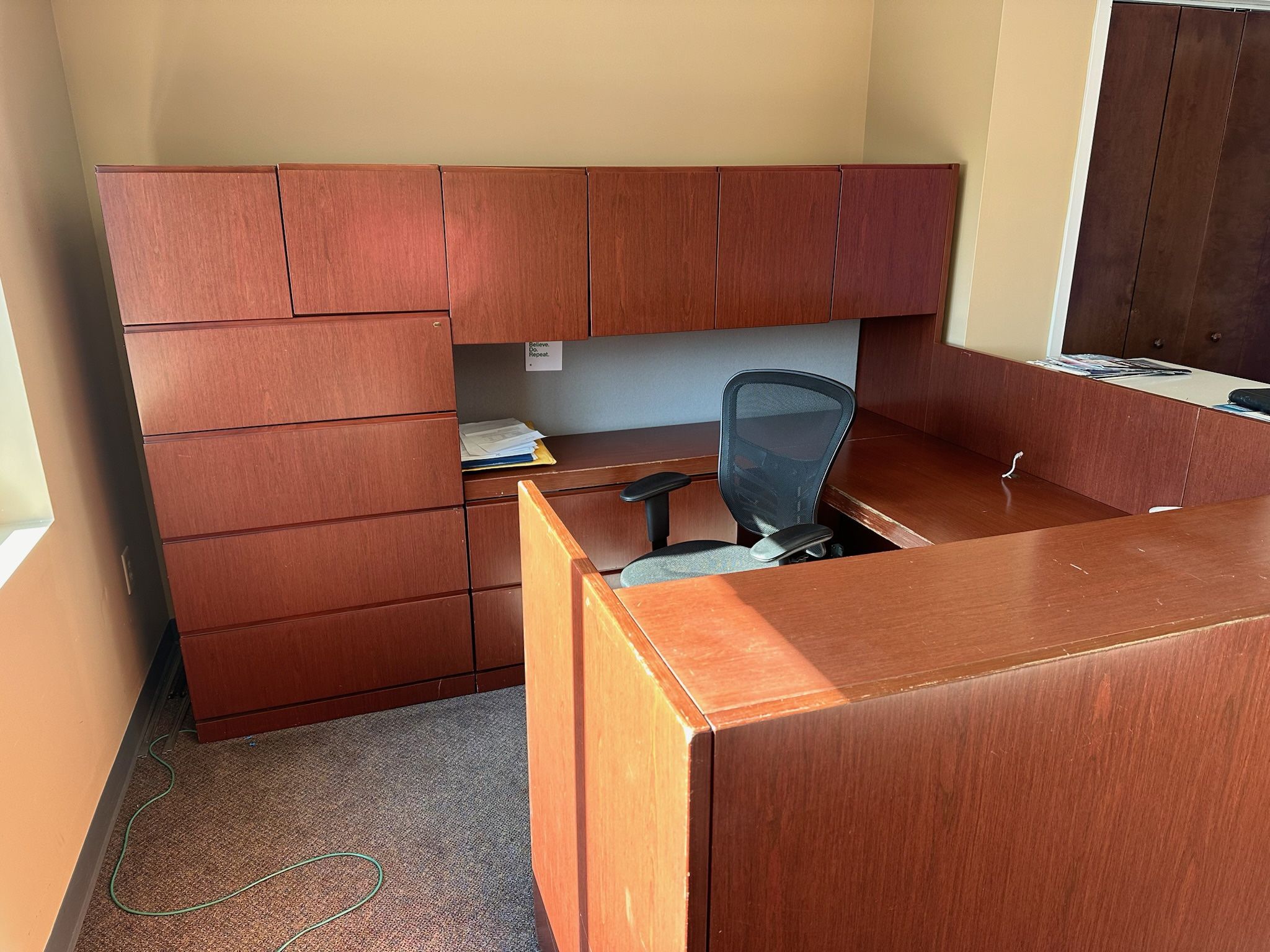 Office Furniture - Like new