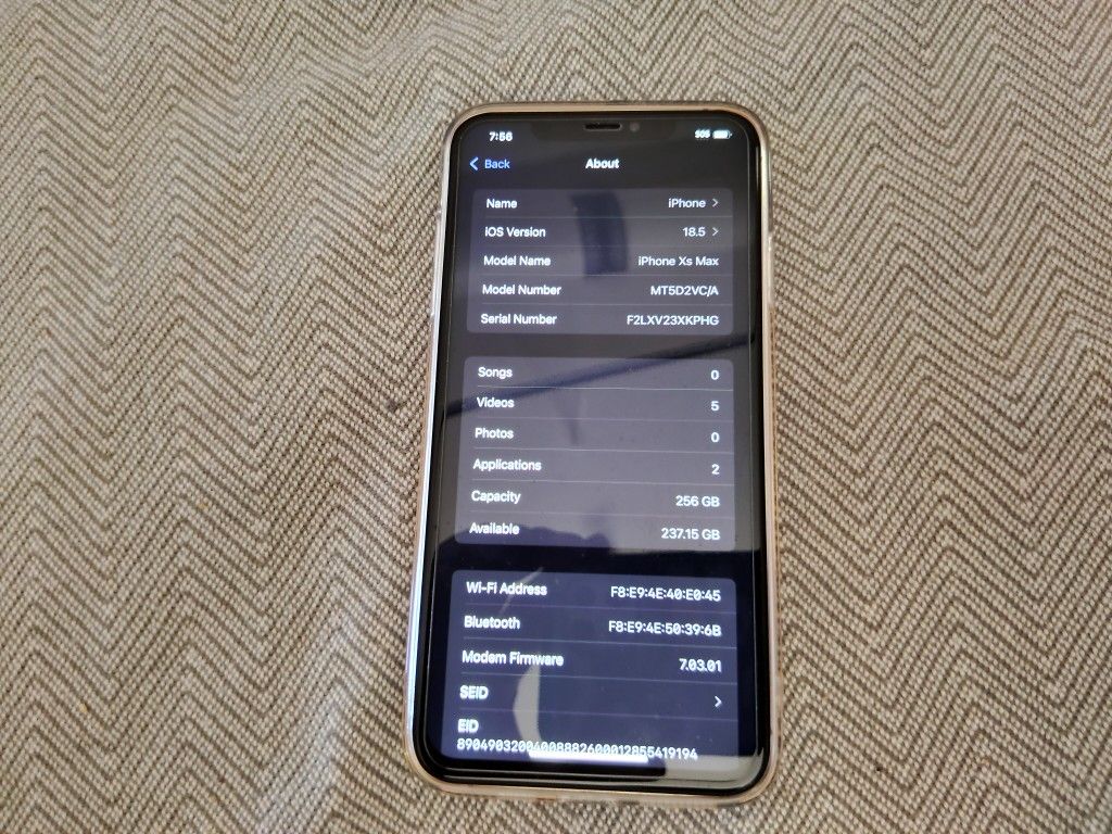 iPhone 16 x Max