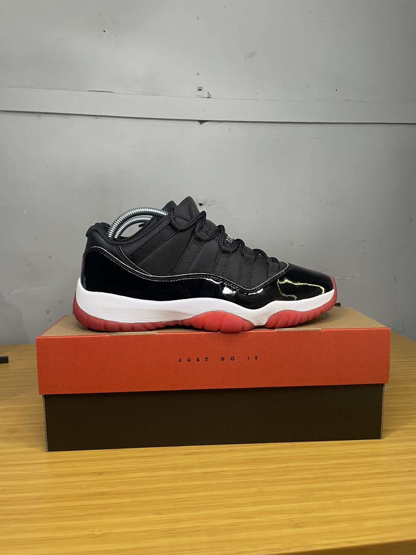 Jordan 11 Bred Low