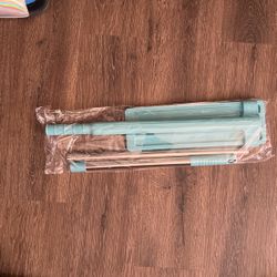 Hands Free Floor Mop And Cloth Set, $10