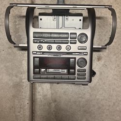 Infiniti G35 2003/2004 Radio System 