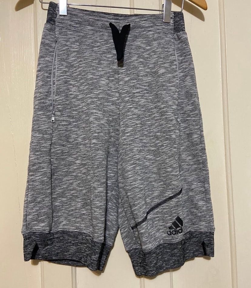 Adidas cross up men’s shorts size small