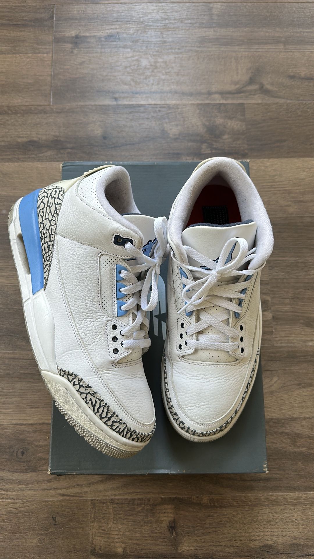 Jordan 3 “UNC” size 10.5