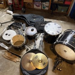 Complete Drum Set w/ Hardware, Cymbals & Extras $175 OBO