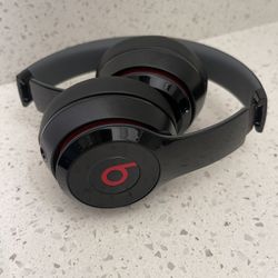 Beats Solo Wireless 
