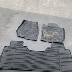 Barely Used Front And Rear 2021 Ford F-250 Crew Cab Rubber Floor Mats. 