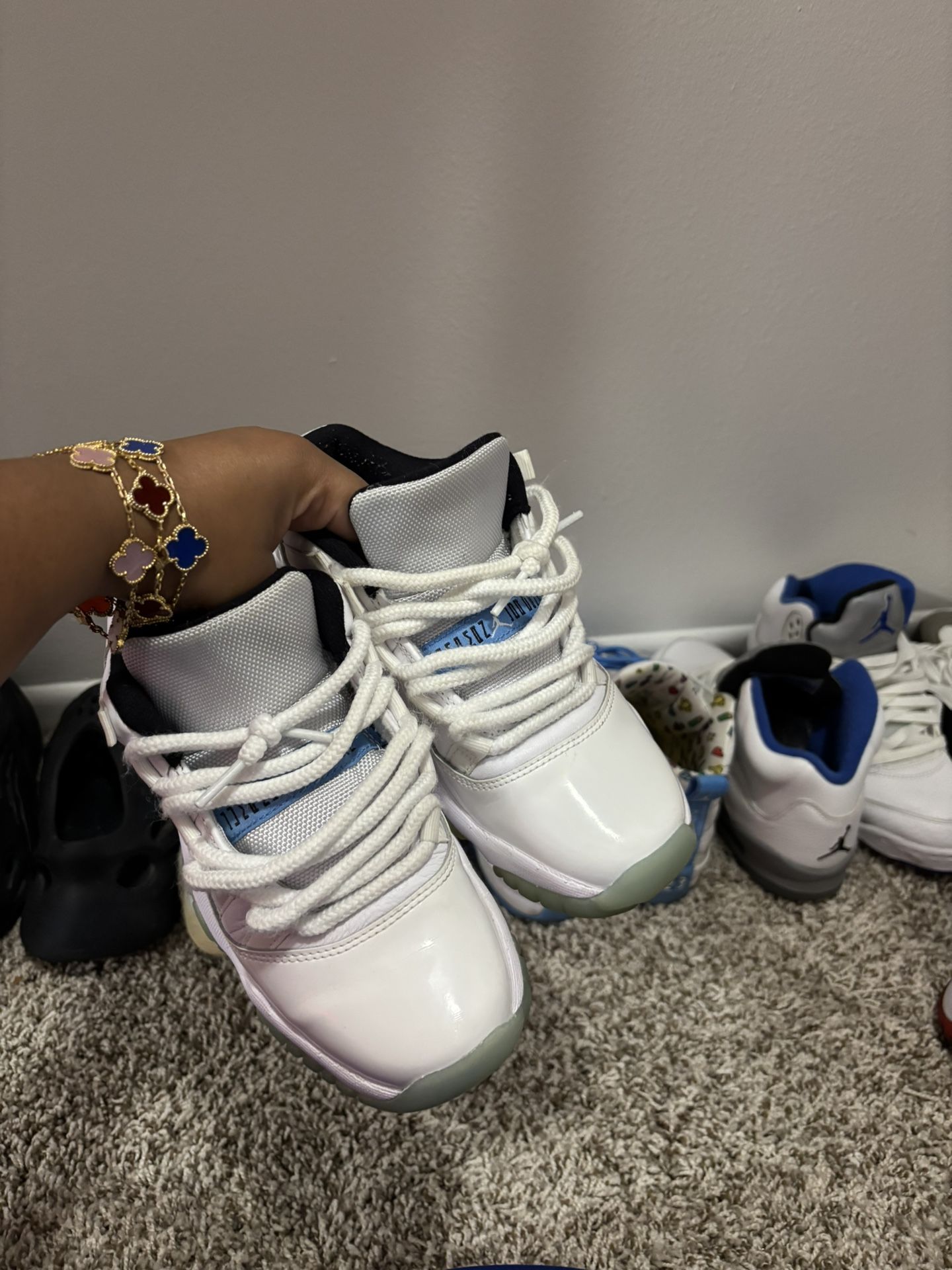 Legend Blue Low 11s