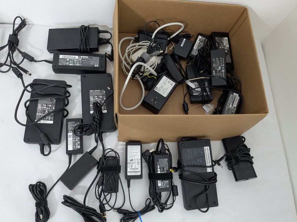 Many laptop power supplies adapters Lenovo dell HP apple Toshiba and others