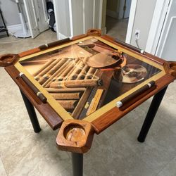Dominos Table 
