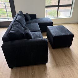 💥 Brand New Black Sectional With Free Ottoman 
