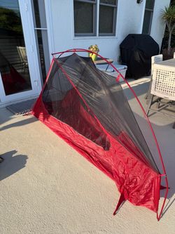 MSR FreeLite 1 Ultralight 1-Person Backpacking Tent – Excellent Condition
