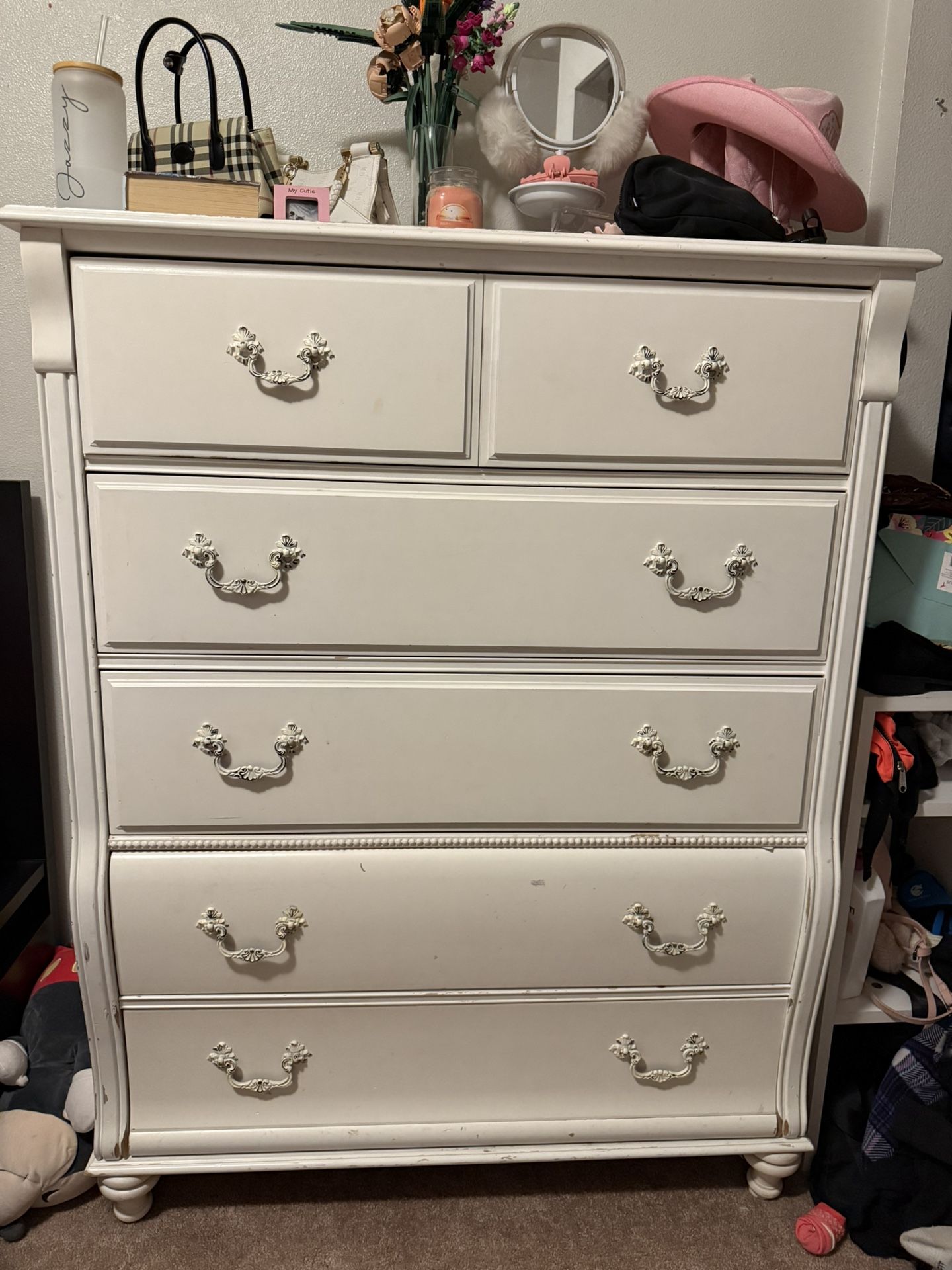 Dresser
