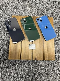 Apple iPhone 13 (Unlocked) (Pre-Owned) 128GB / Heavy Used - $5 Down Payment Plan Available