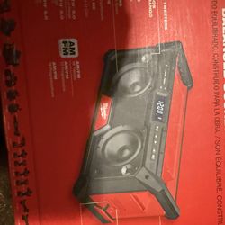 Milwaukee Speaker Bluetooth 