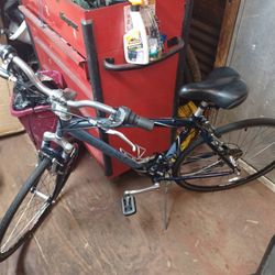Trek 7200 Multi Track Hybrid Bicycle 