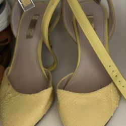 Louise Et Cie Yellow Pointed Toe Heels Size 6