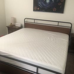 King Size Bed With Mattress 