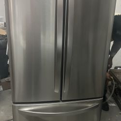 30 Wide French Door Refrigerator