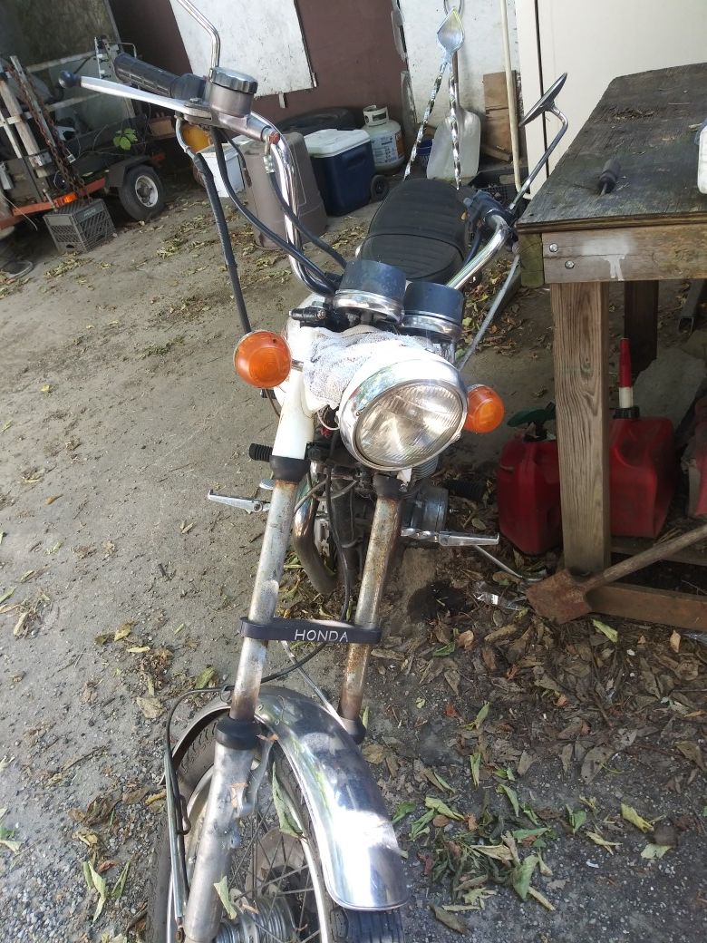 500 not taking less 1971 Honda motorcycle runs carburetor will need cleaned before ridding clean title