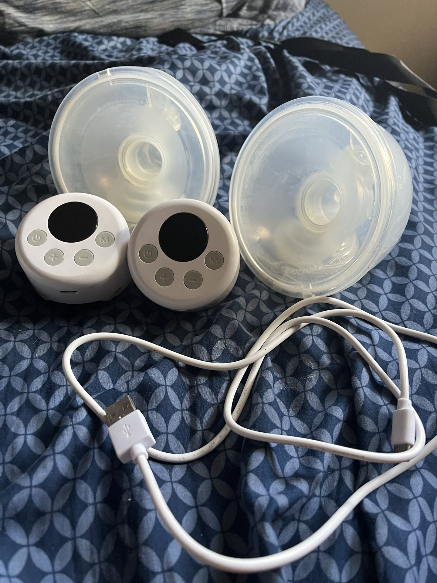 Lightly Used Portable Breast Pump