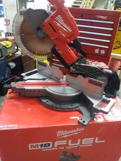 MIKWUAKEE M18 FUEL BRUHLESS 10"IN SLIDING MITER SAW TOOL ONLY NEW