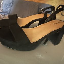 Black Low Heel Sandals 