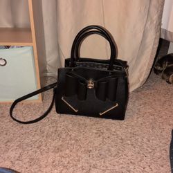 Big Purse With Bow 