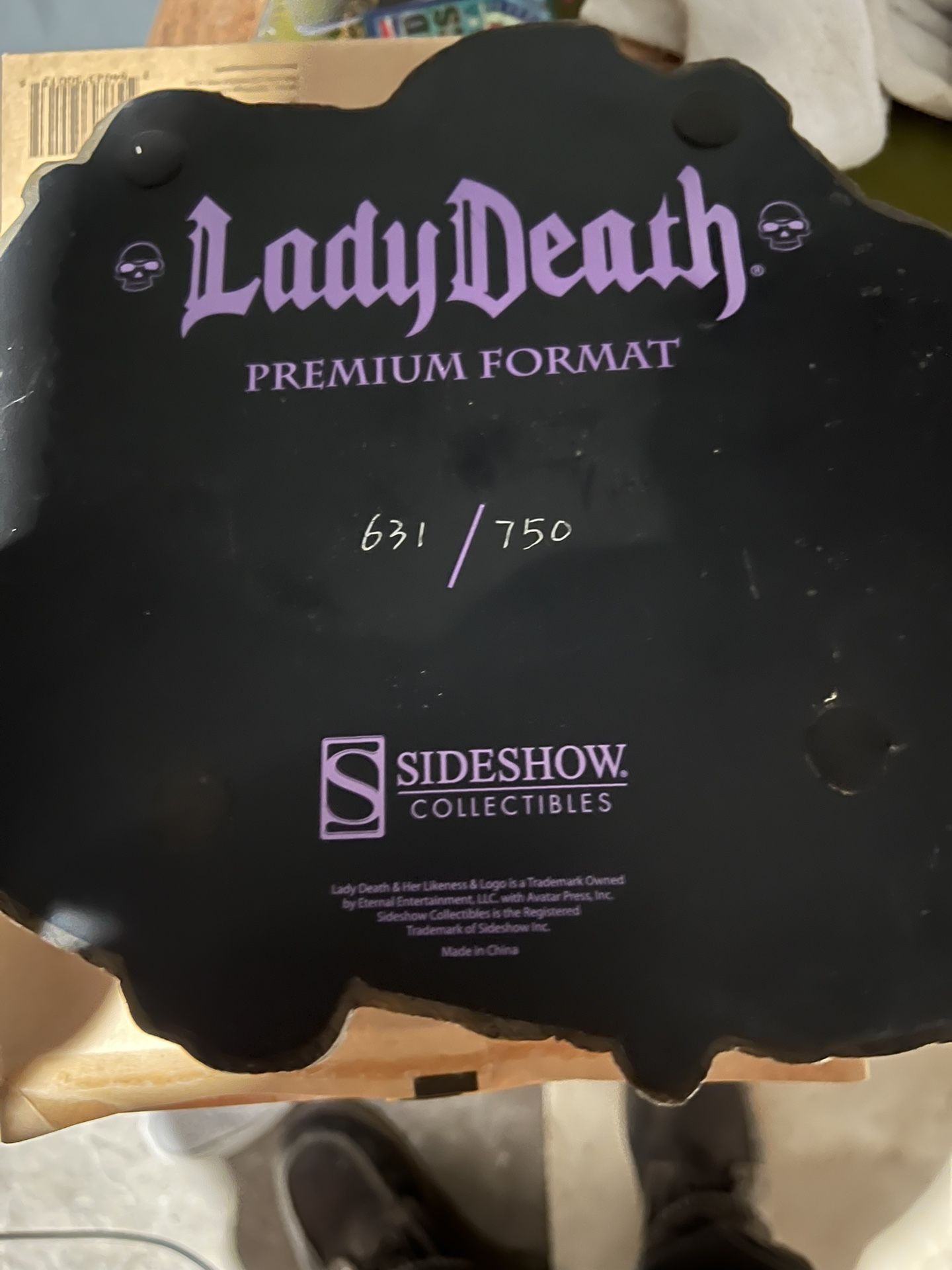 Sideshow Collectibles Lady Death Statue 