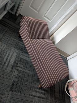Small resting bed / bench /Daybed /Deathbed
