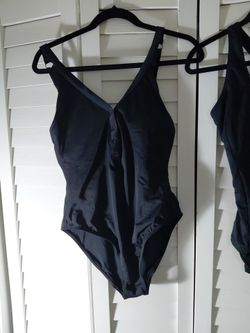 Medium brand new swimsuit