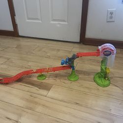 Mighty Beanz Slammer Time Race Track Complete Set with 14 Beans