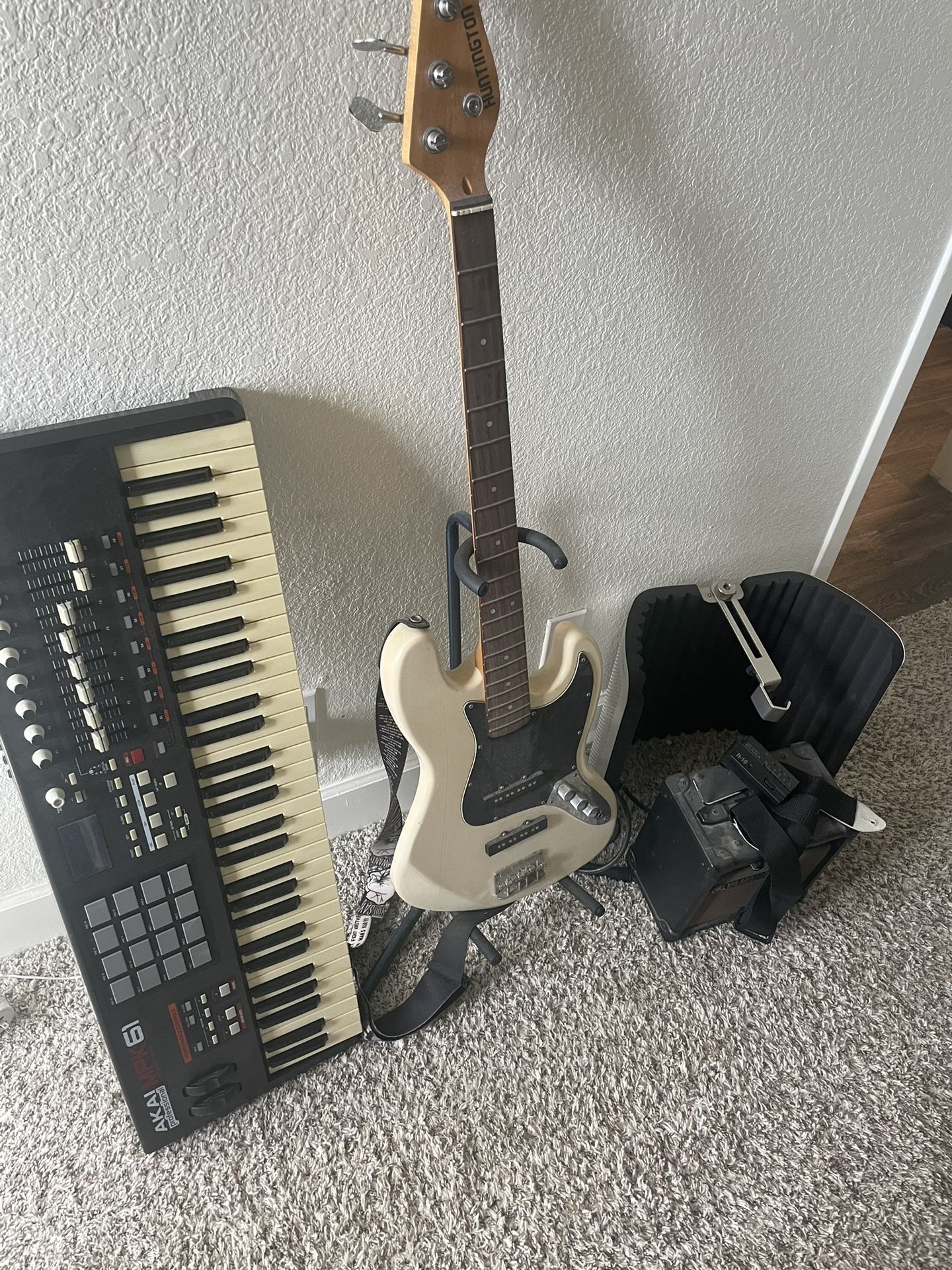 MOVING SALE Music Equipment Bass Guitar Midi Board READ DESCRIPTION 