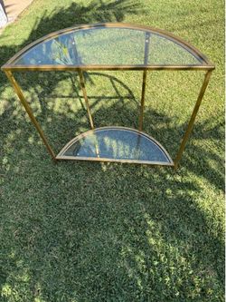 Accent table