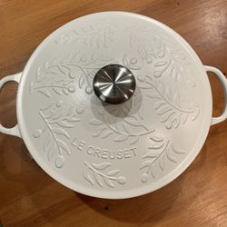 Le Creuset Marmite Olive Branch Cotton White