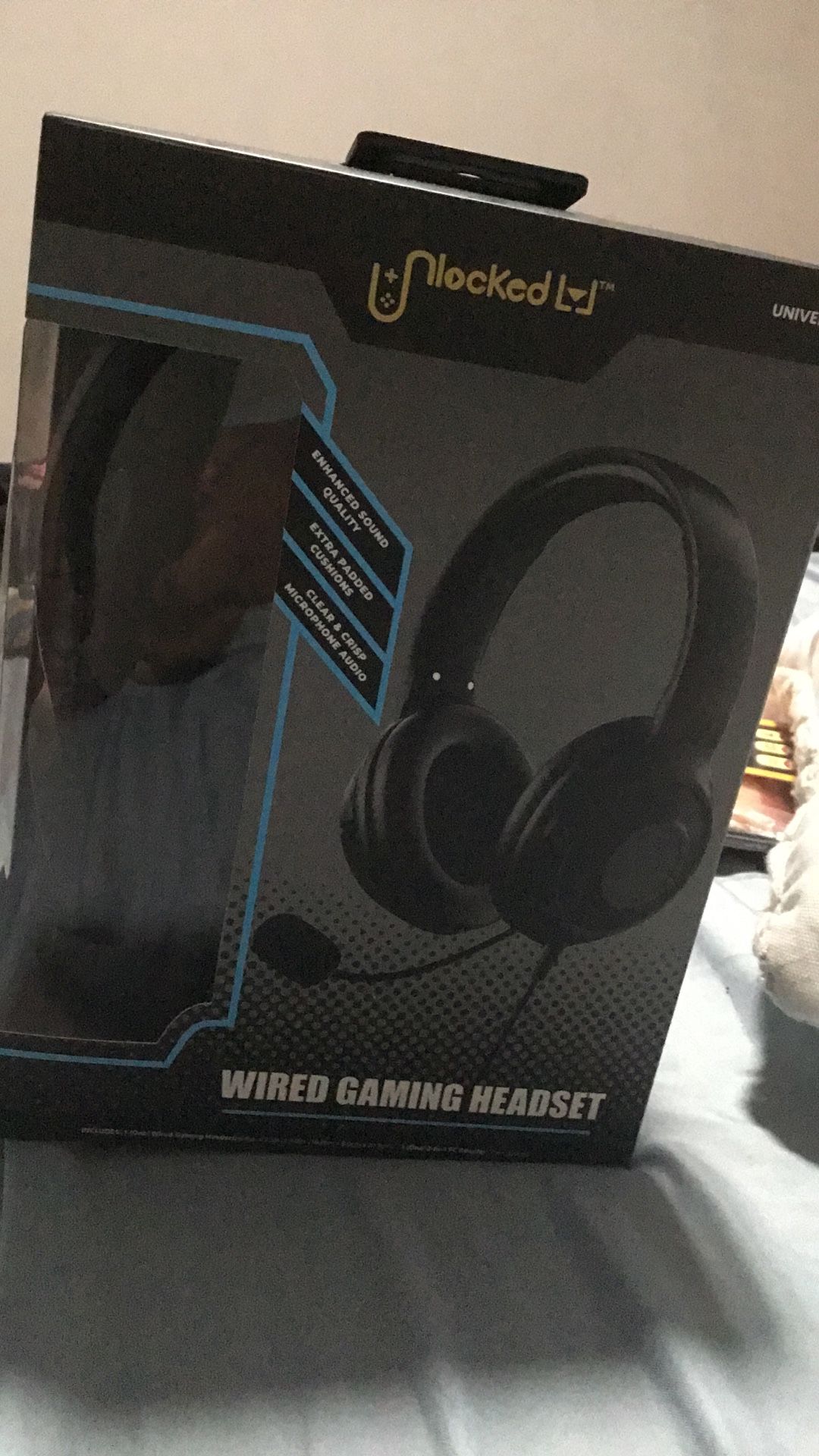Headphone