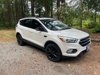 2017 Ford Escape Titanium AWD 2.0L Ecoboost