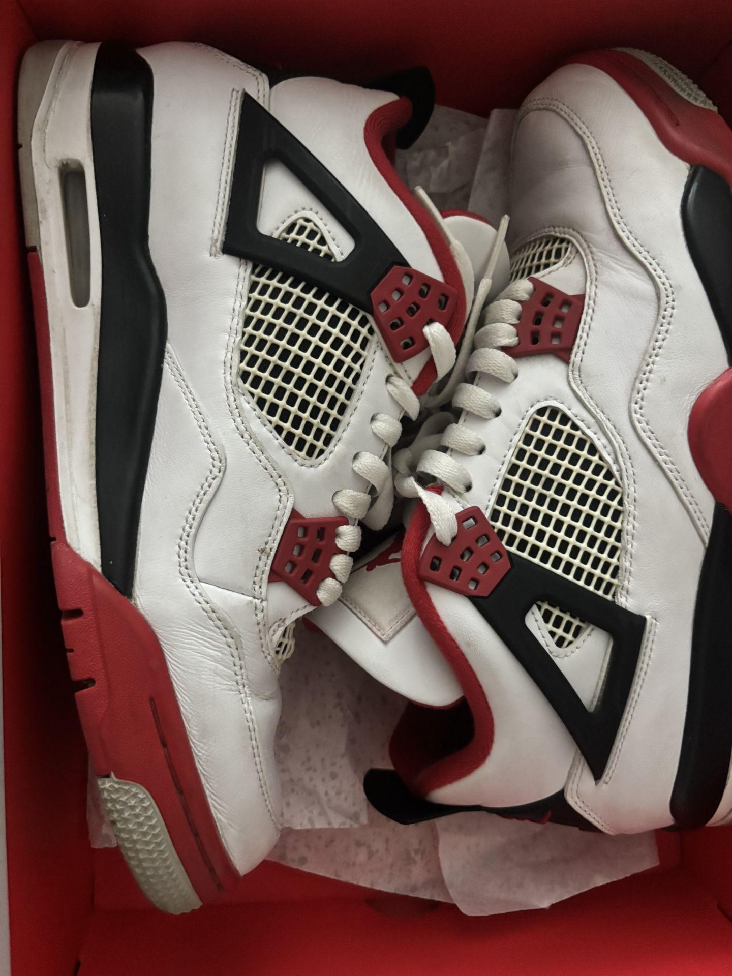 Jordan 4 Fire Red