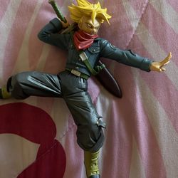 Súper Saiyan Trunks Figure 
