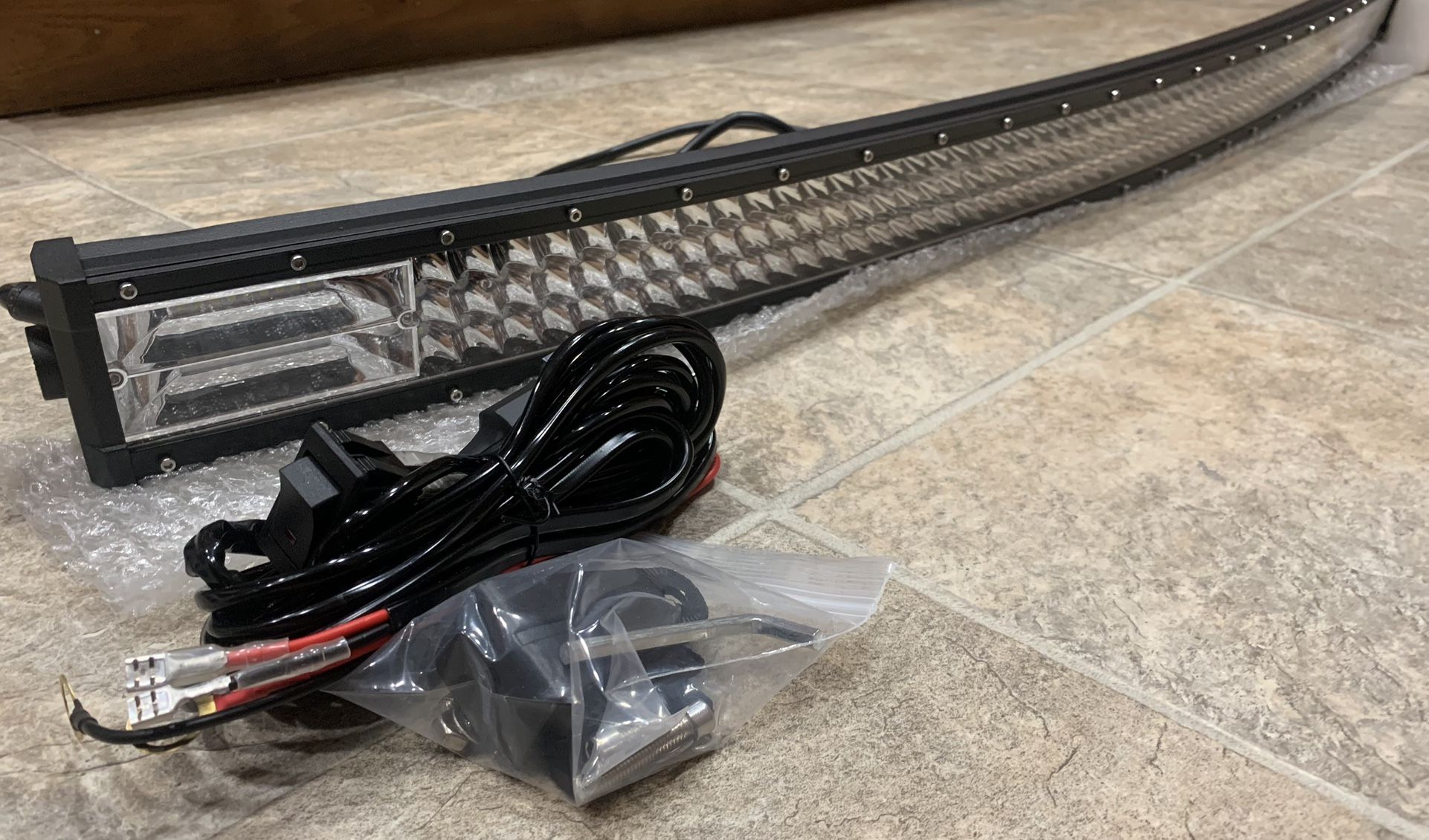 New Curved 50” inch 684W LED Light Bar Flood/Spot Combo Roof Driving Truck RZR SUV 4WD