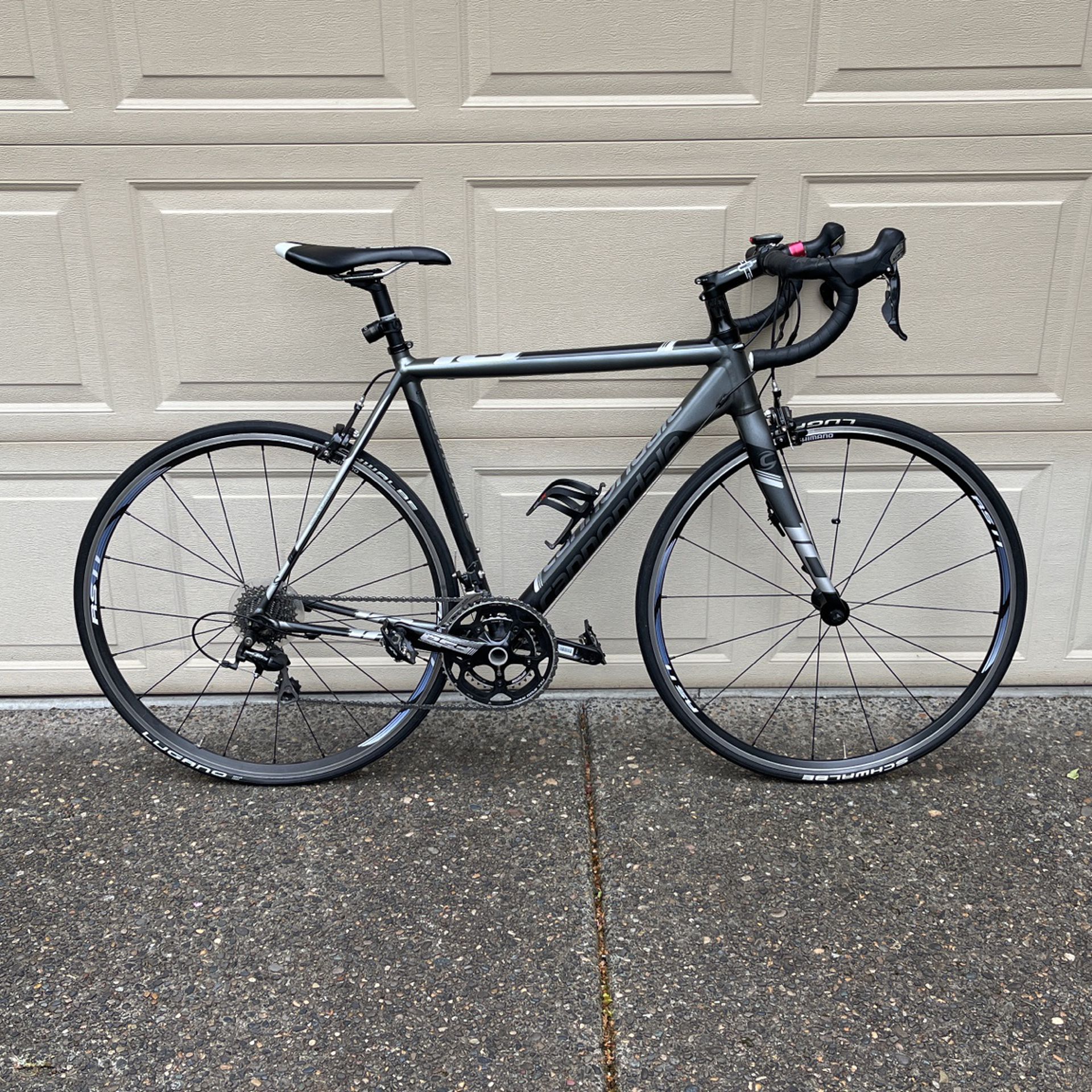 Cannondale CAAD10 Shimano 105 (Size 52)