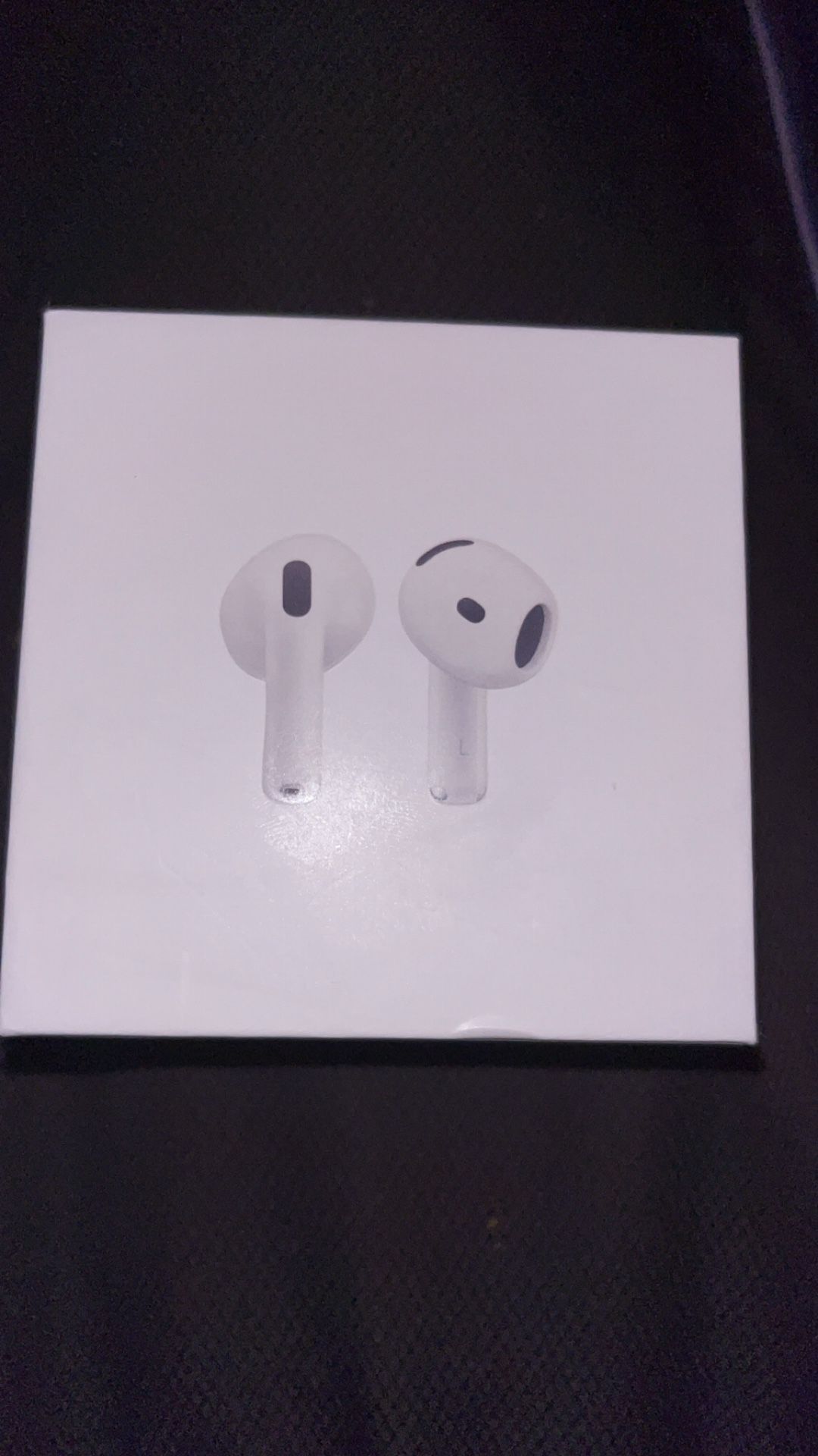 AirPod 4s