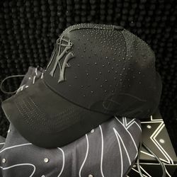 ThirtyOne hats “Forever black” full set // ThirtyOne hats “Forever black” full set 