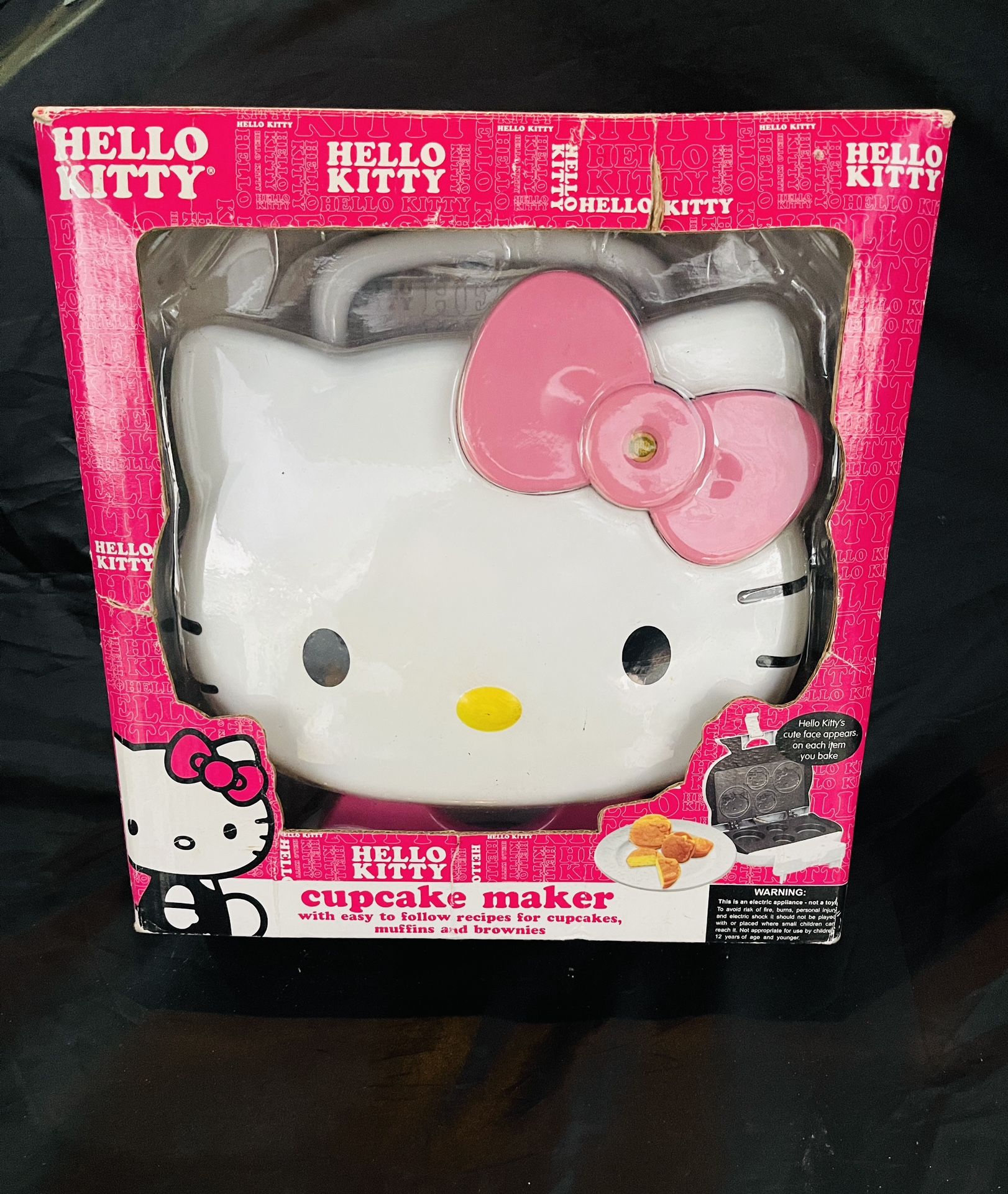 New!! Perfect Gift For Her Hello Kitty Cup Cake Maker , Makes Hello Kitty Faces On The Cake