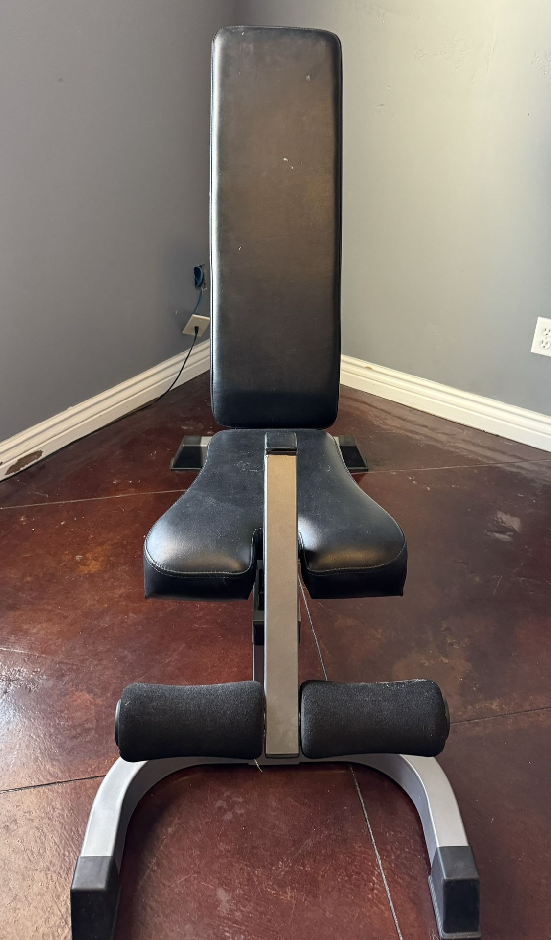 Adjustable Weight Bench
