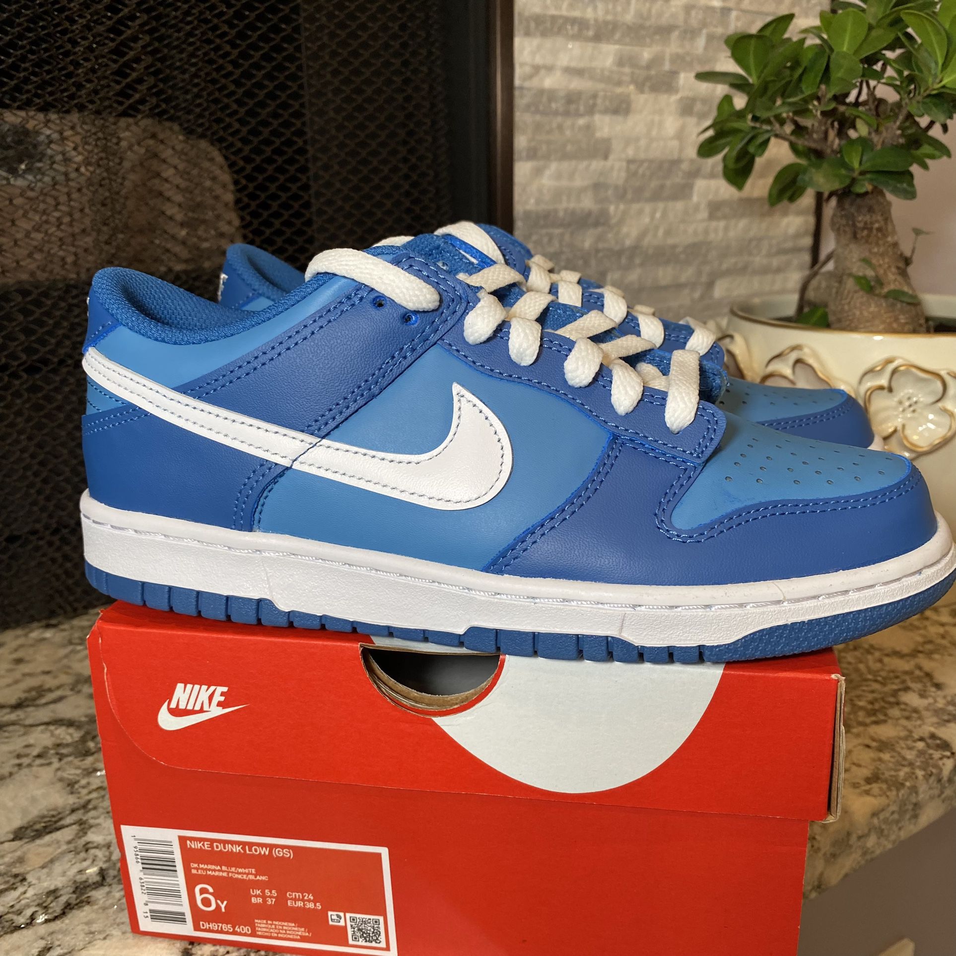 Nike Dunk Low (GS) Marina Blue size 6Y