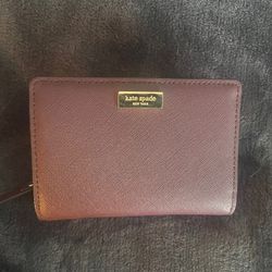 Wallet: Kate Spade
