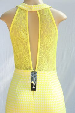 Beautiful Fitted Yellow dress. S,M,L sizes (limited supply)