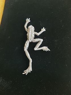 Signed JJ "Jonette Jewelry " Pewter Frog Pin Brooch