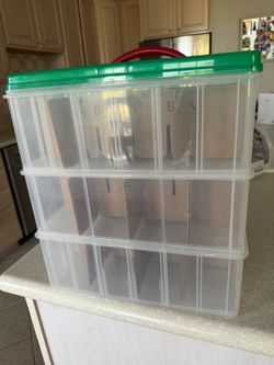 Snap ware ornament storage
