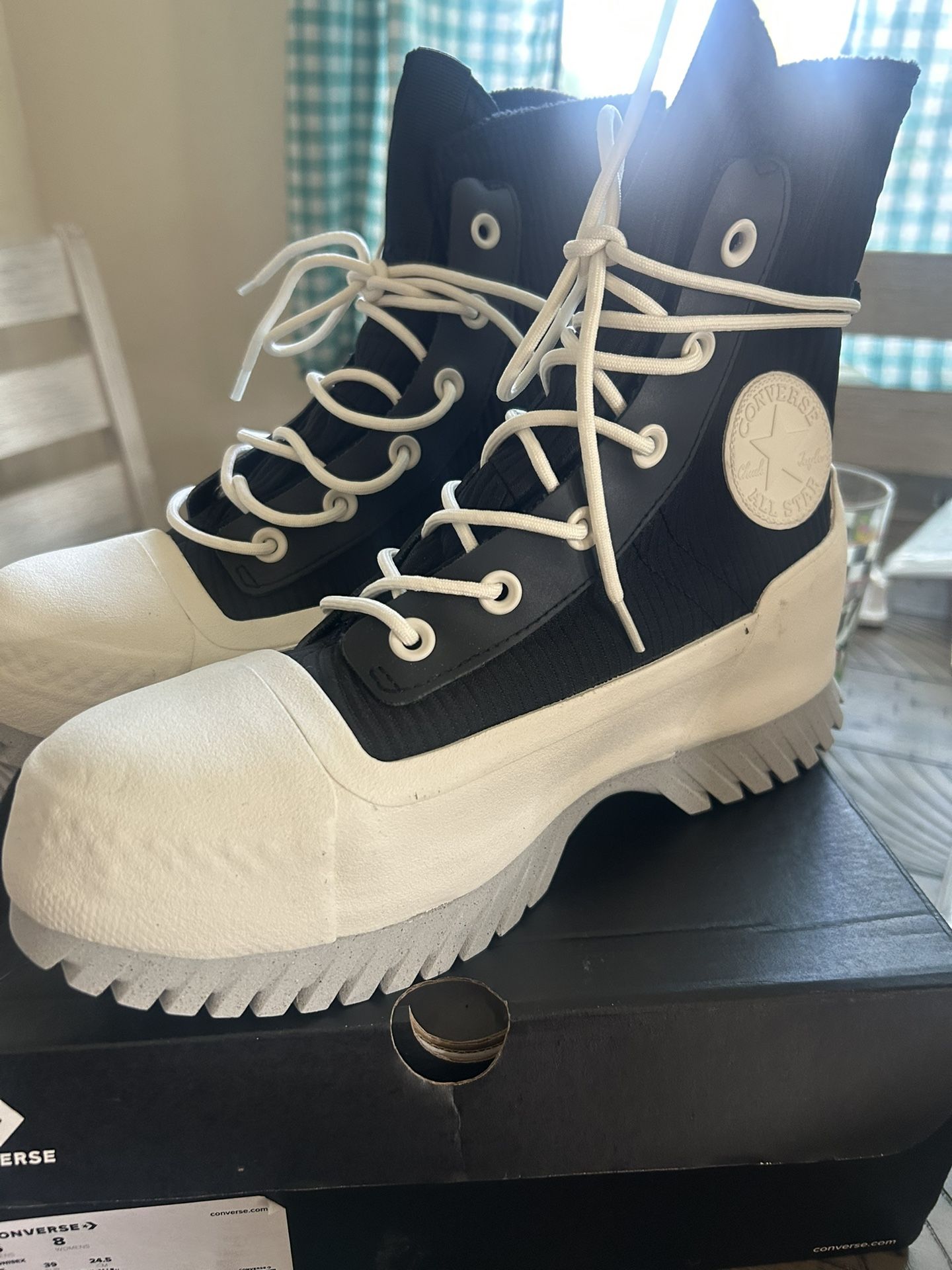 Converse $20